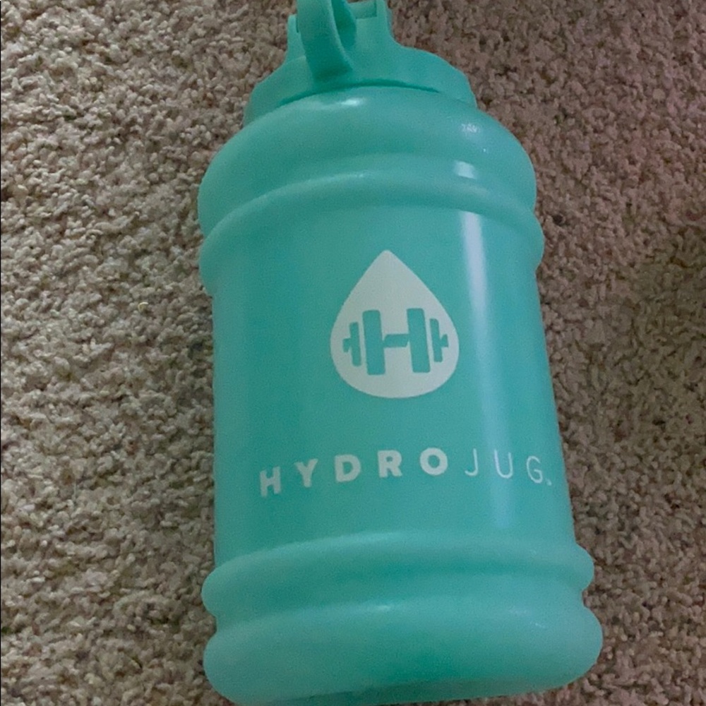 Mint hydro jug